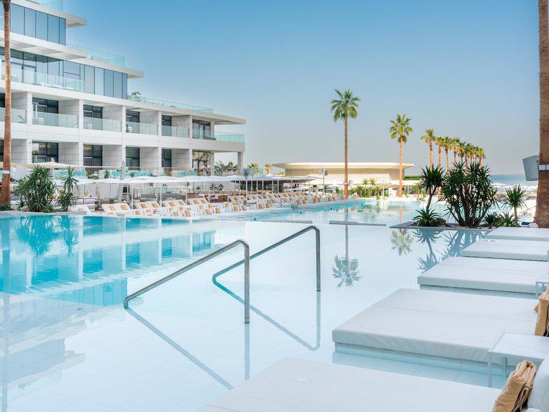 0E8CDC86DB7C968F5785BA8A2A05B1C9