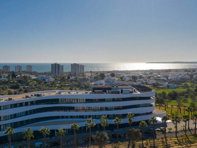 6D236E5C0329E534DCA8413F3C577BC4