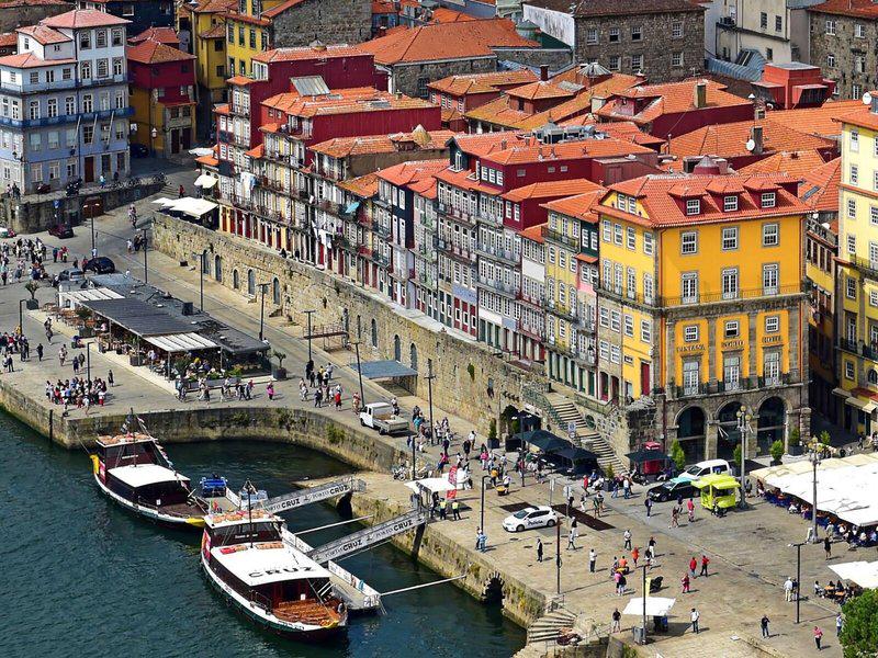 85E6B904F614E03772019D0A3FF18450