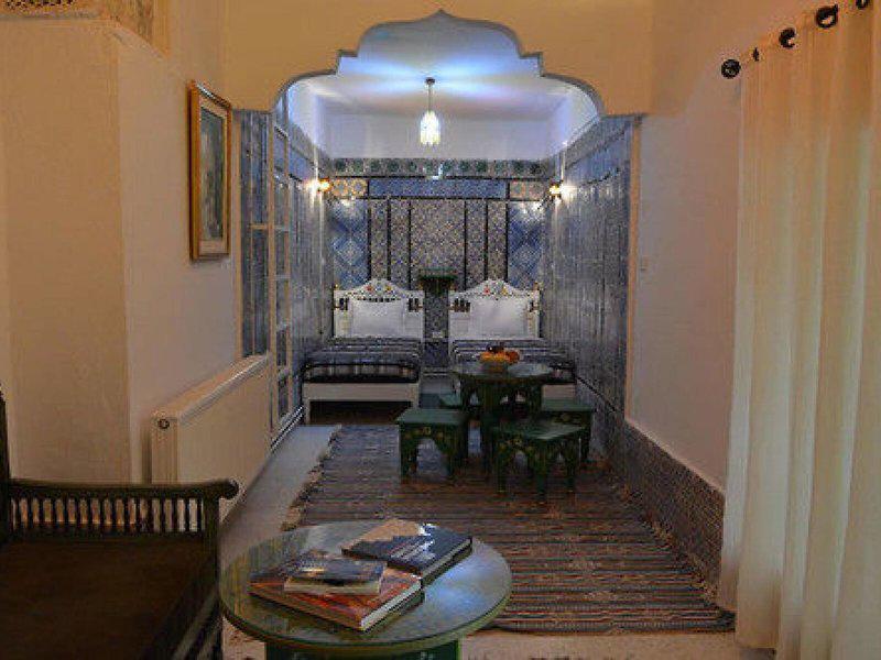 51801AC9528C05561C1A86C23C41ABEC