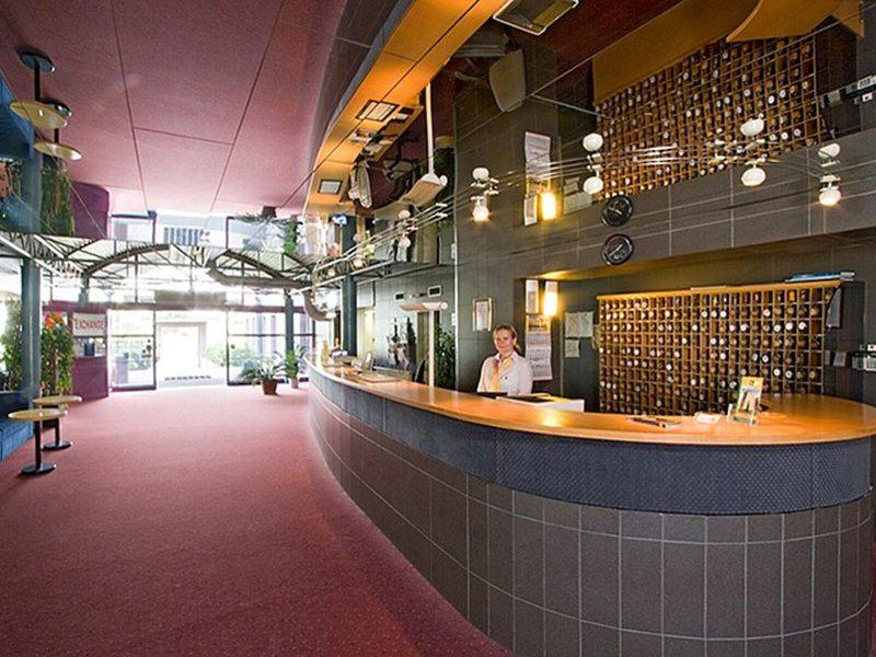 D9438AD383AB1FB9C9DEE56446D8B771