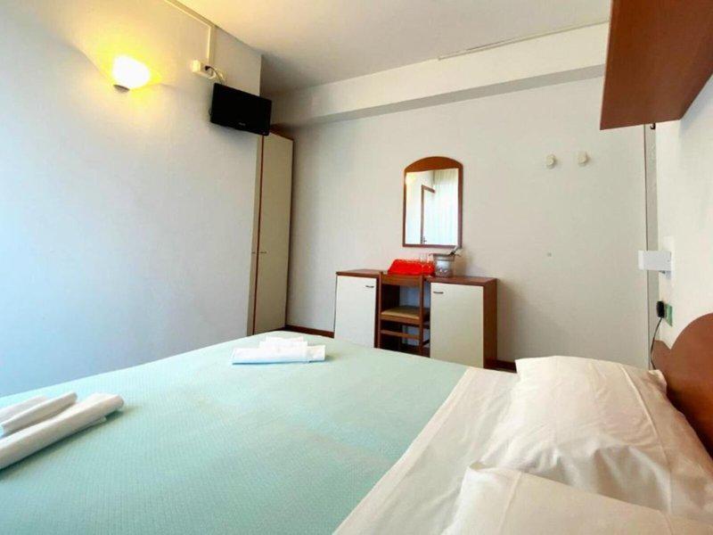 DE8A729CB0327DDB59DD028133F62204