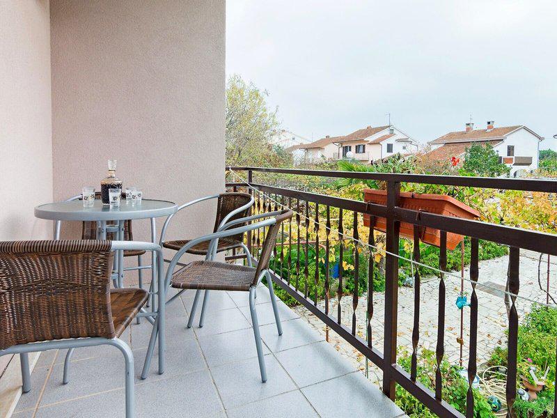 CA42CFA5B8DF2727AF6161AECDE8C3AA