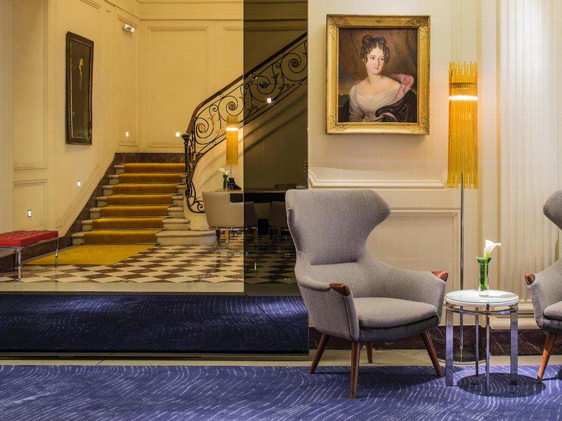 B50151D707F55F22940388BB5DBD44AF