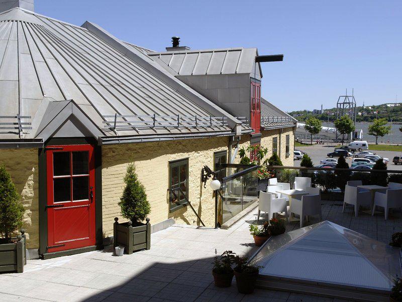 912AB57C9077B57E8F0AD9209D81FA64