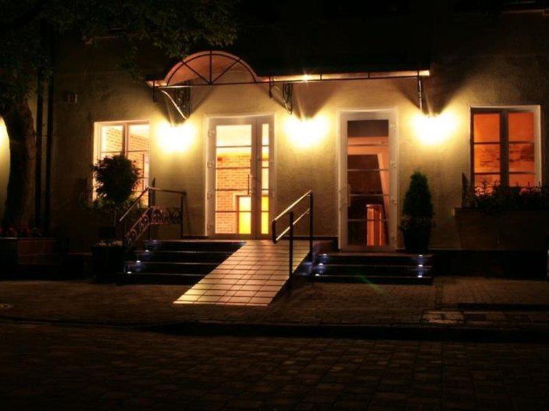 B8F475730D8B6EEDBE50FA172B3F6CE6