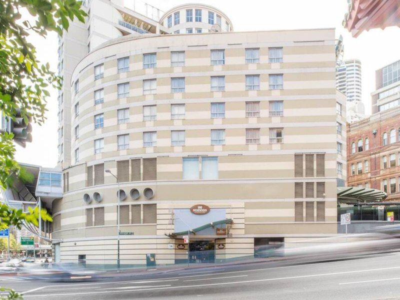 15E1EF4169F71CA43625B2E6FF9E74DC