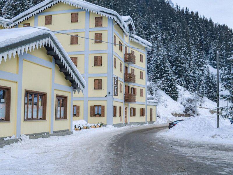 63AF226237C3BF34285DDEBF04575392