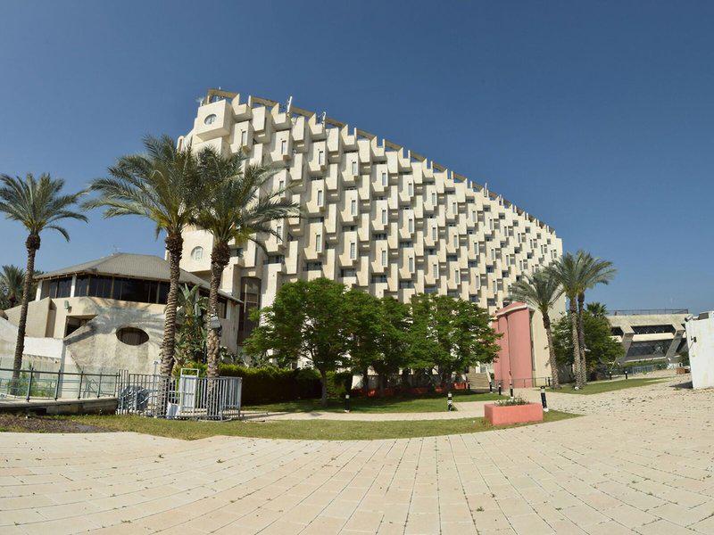 C16185B6301965F0973D2CA25C5E505E