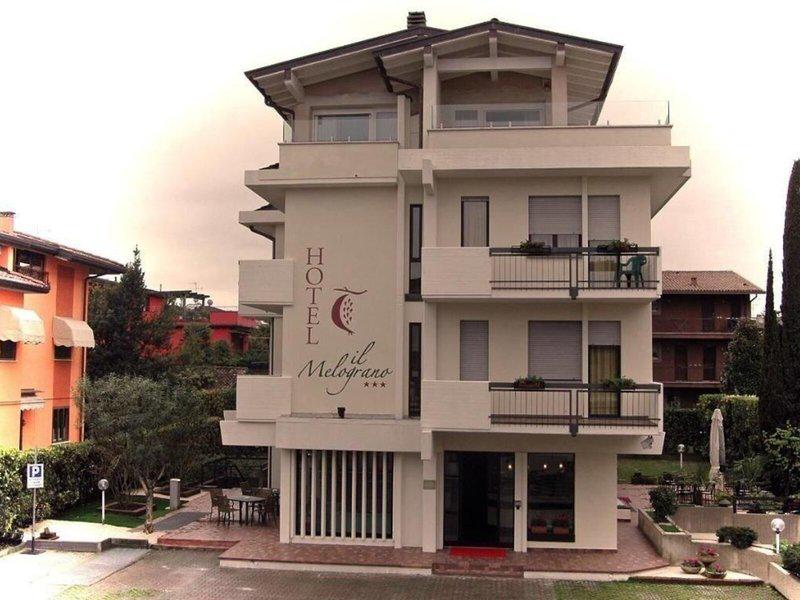 DA83E22EF405C6E1227457D29FE38663