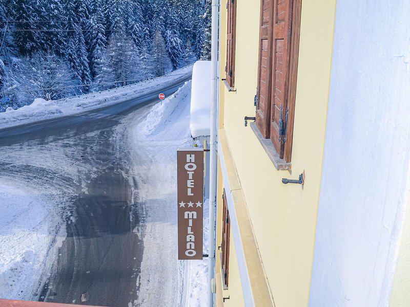 9E7CE52251DC569E23A923AB19BB0611