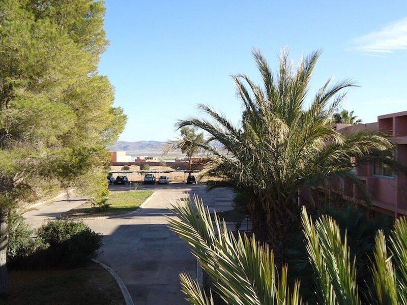 AEDF3F9806B8283E816C1DF5CFA8648B