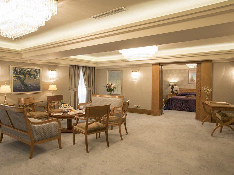 6B8460DADDA418D7D3DC818838713B98