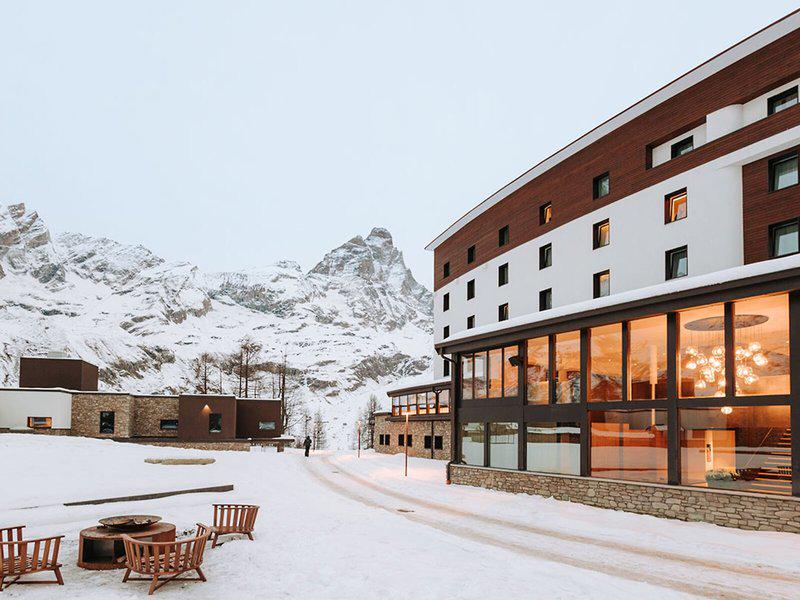 A0F5A8FE01B1BD99E10677D4167E12AC