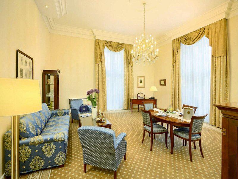 91707F7DEB1E82A1C165C22A6A0F04C8