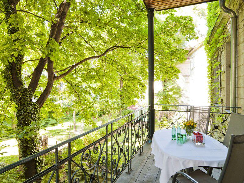 F1ADBA6087F66EEB1EA9E54C10A0A83D