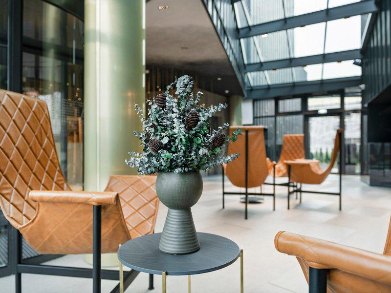 8290AD992094C352F6DCB47E867D4509