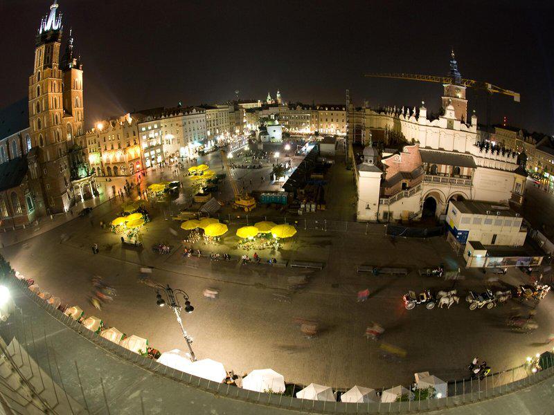 D180B10BF77E801E13A76473BD98D004