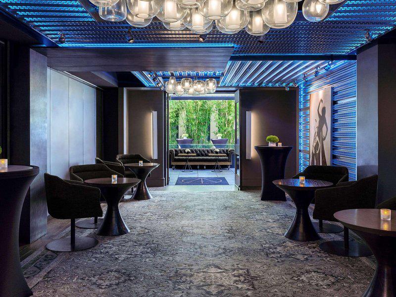 0FB960BB9DEBE1F26F906B6F1BA83B23