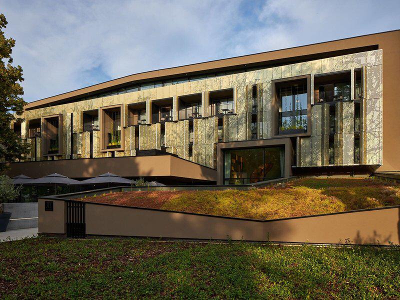 9209C44FBF7A474B99EB1A3E8C4BE9B8