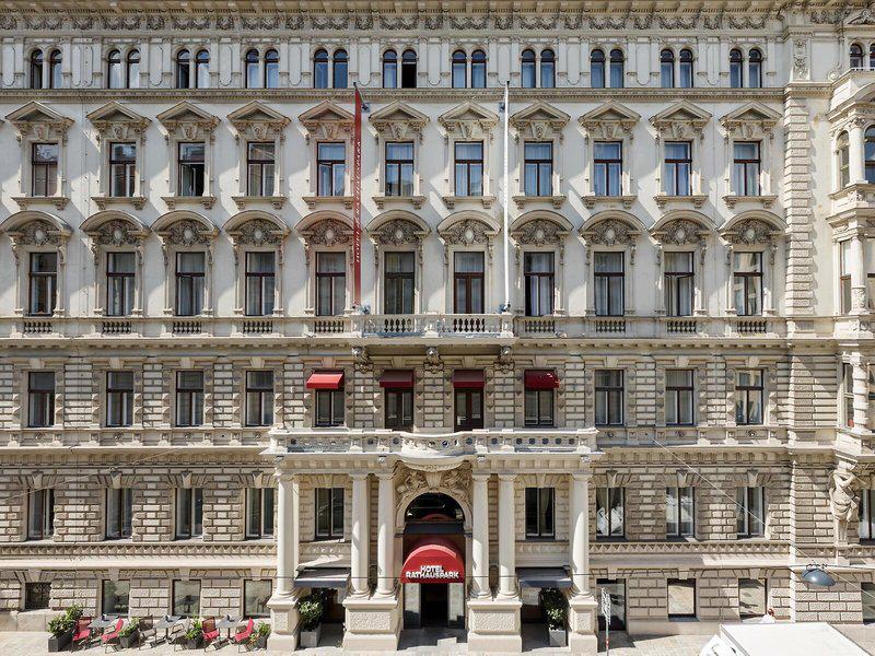 D150D5B6A4545E00B617B963E908306E