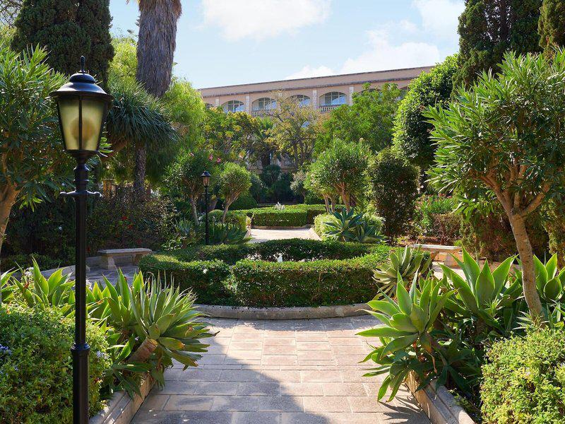 2A2ED72D47B7CF581A3F1F7E4477933D