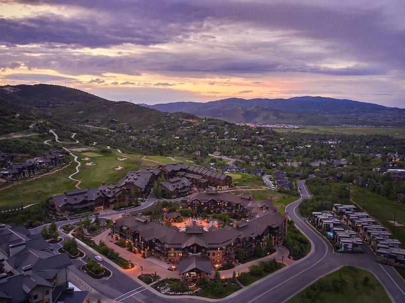 C2B44B2AB3722BA21B680DB66A5EA8C5