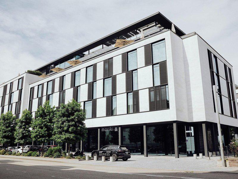 1ACCF070131881C5E3055DF36A5D2E74