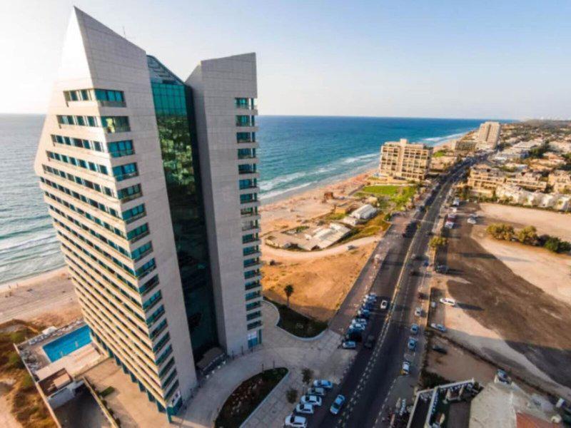 04BEDE95350F174CBFADBDC40616FDB6