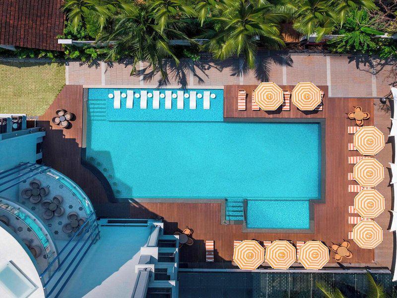 57A6CCB6F0DDE17F2FC0ADC81D9A3A1D