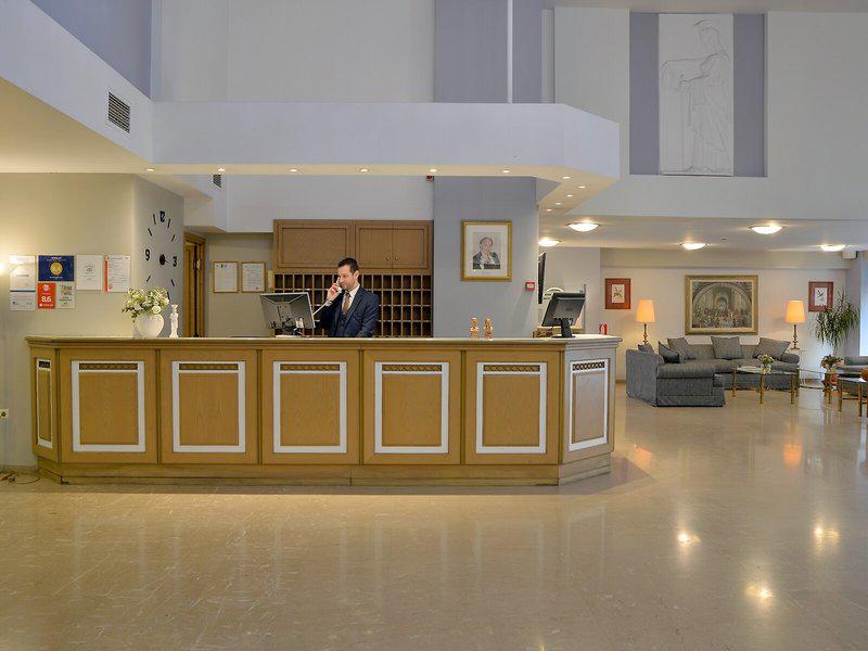 D048DDFD3F74AA3DAEF8049A17C57B27