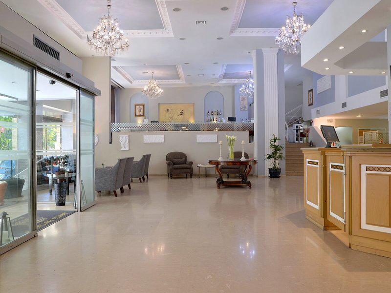 AAD677D85418D8662995BBABA72B4DB5