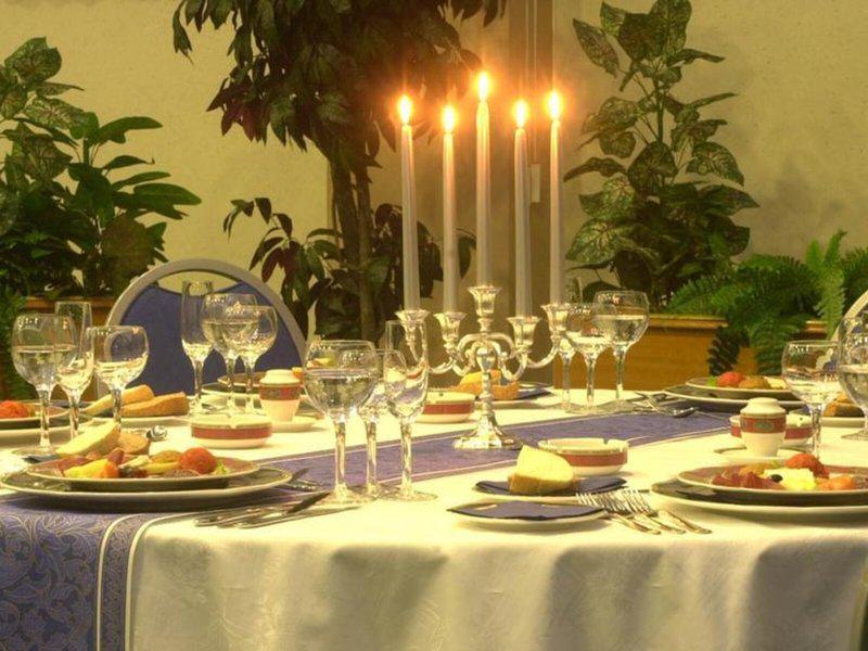 C003EE09E1BF1A9F35558B75B85DAAAB