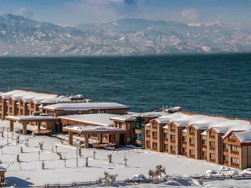 A26E4FC543A140E7E7808D4F3DD5EDF1