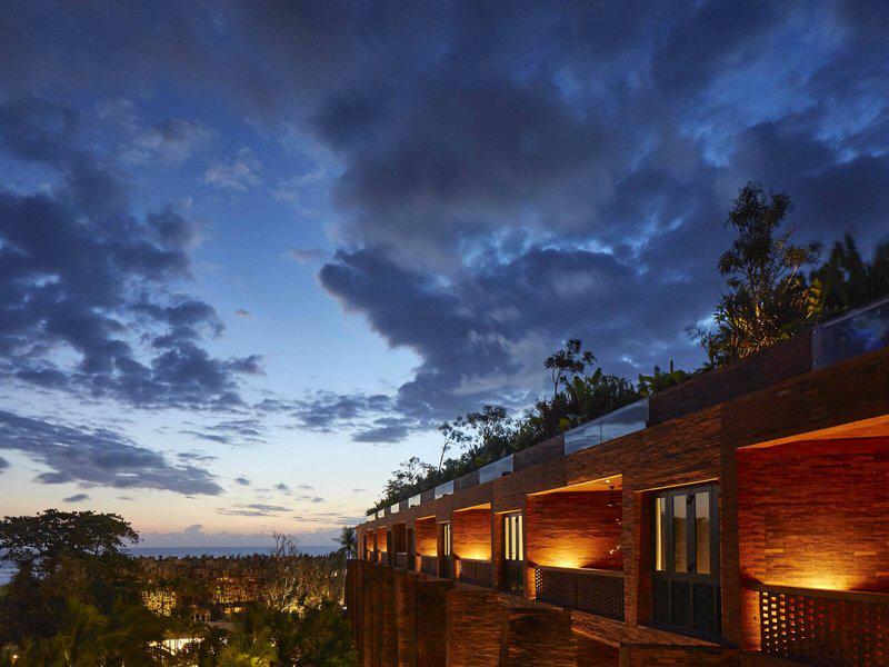 B327C6A80D5B482B4073E16F389AB4CE