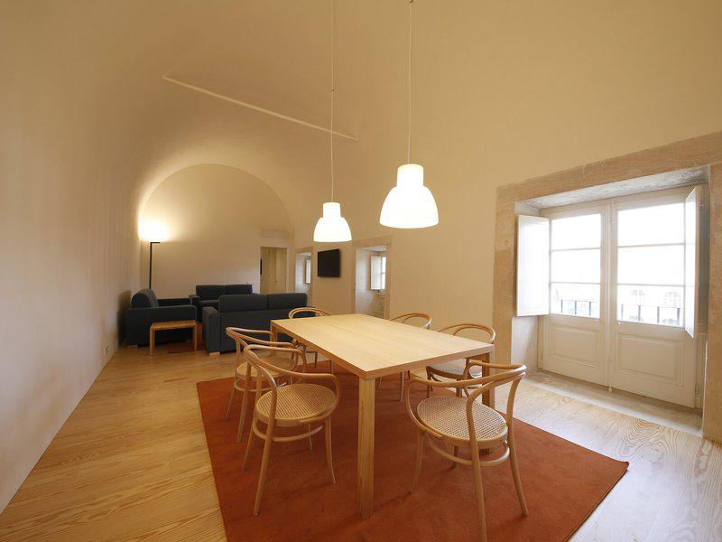 BE92095B096A69B6E0844CF49EF0CB2E