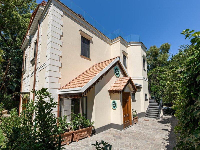 EFF752F3899CF4E5DD20DE0485655577