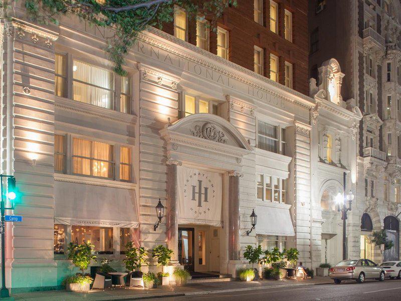 745FDA54A409596F80EACBA830E22947