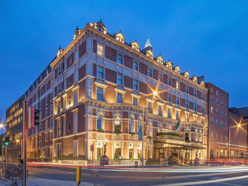 EE18BA648DB7454A5961E2D171C5DC2D