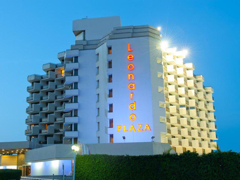 B0463C75E4140F0A14CF86437422DC36