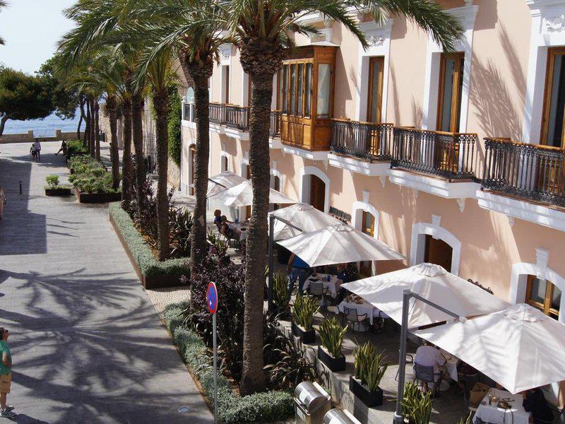 66004D74E8A35CF944CBDB4D131A27B4