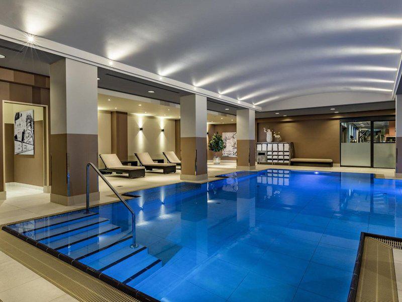 B7056FF66D9CA44BC8015DEB9CBA0C0C