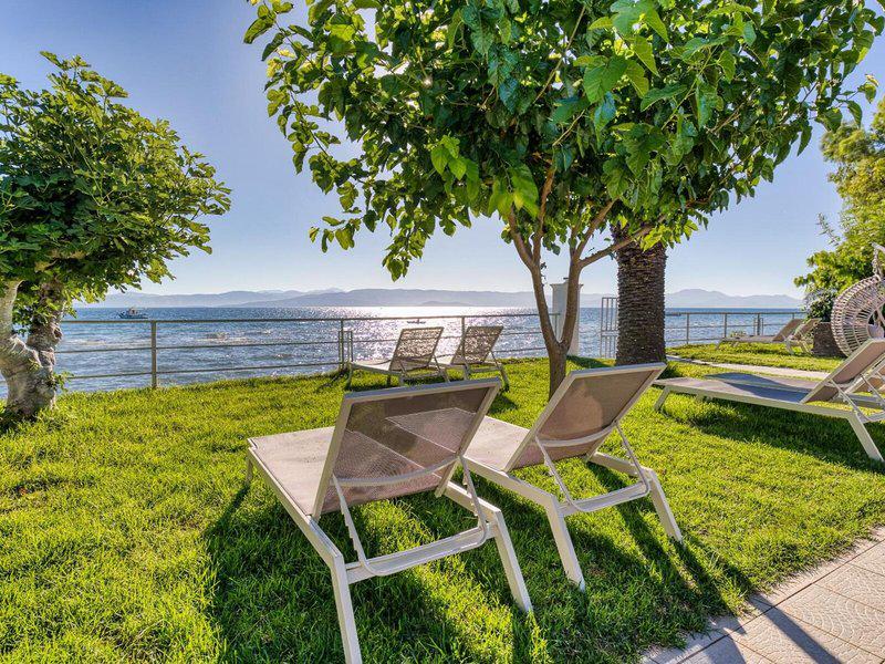 4B30D861A964CF6E6FFF65727F94986B