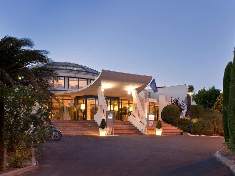 F98EE5738819D16ECCE86A65C05B6141