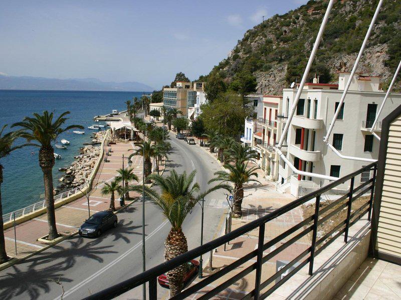 0672780FE051AA7ADC9F21B38110D671