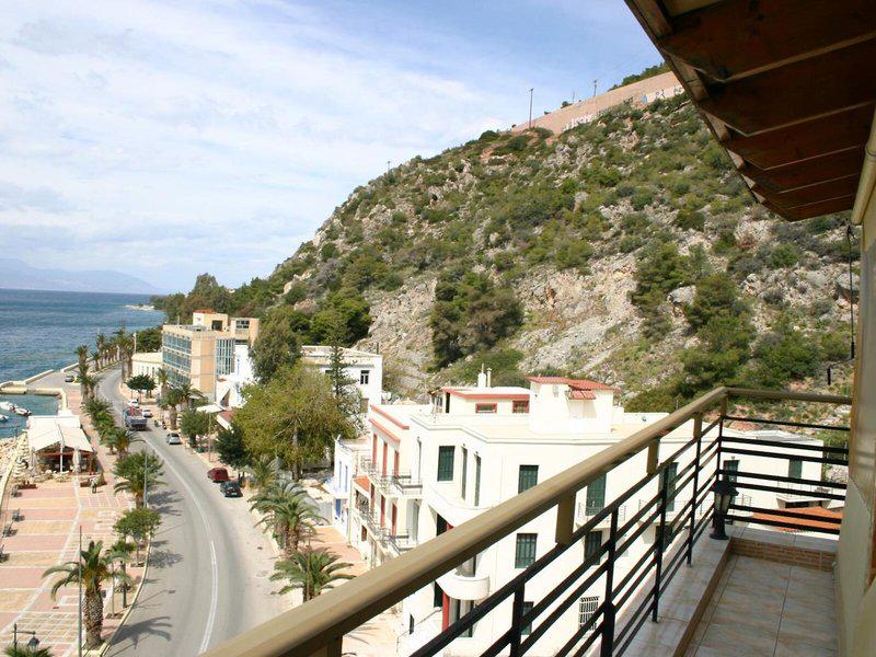 1AAC41778388975C25F74DA4CF58C028