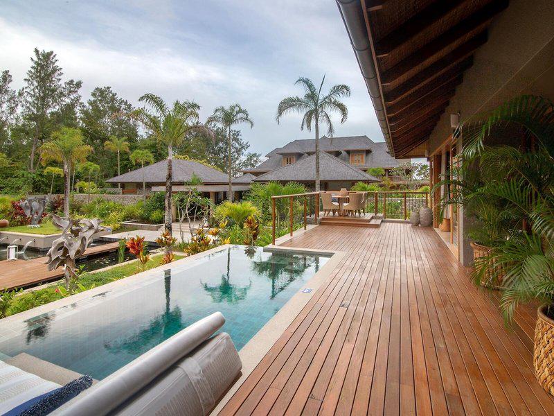 B779E9446946B8E9A1204BEA44BADE66