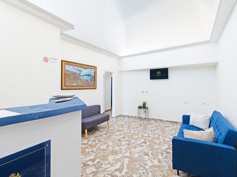 905CB5C57797229F8D5B501C23A0E128