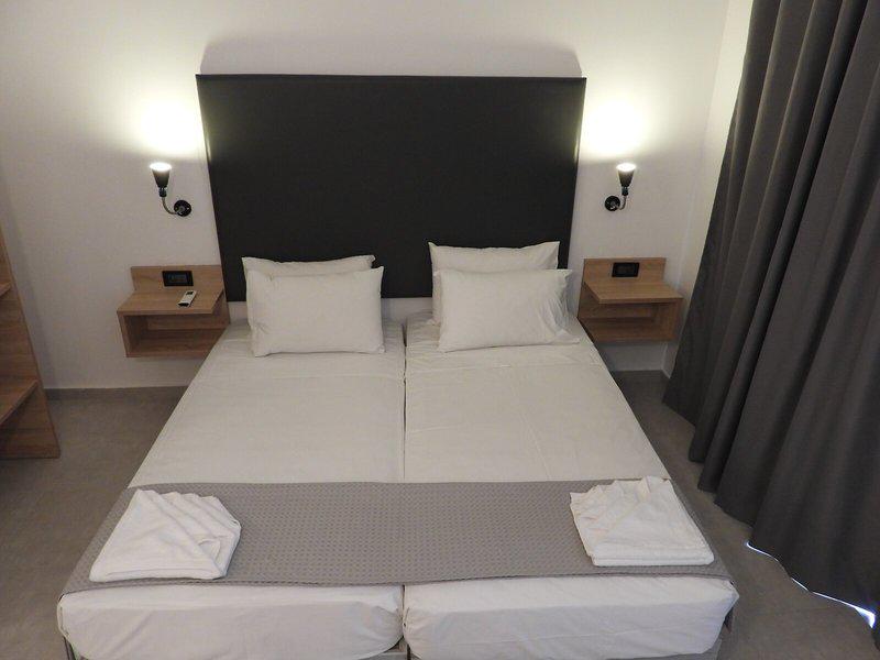 919E17C4906AD3202377F26988951D11