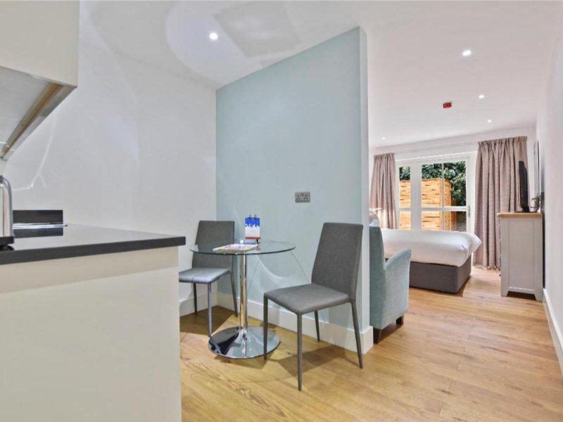 F85742D20DE1519FD655C67E08672C8A